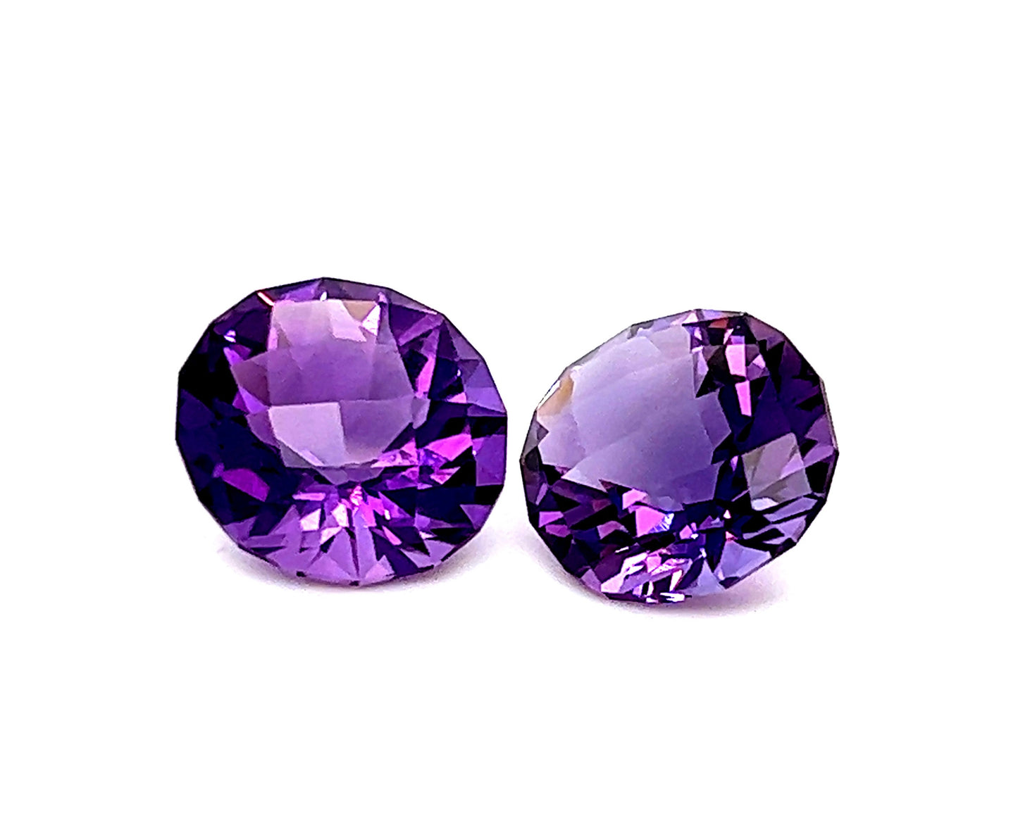 Amethyst, Pärchen oval im Schachbrettschliff
