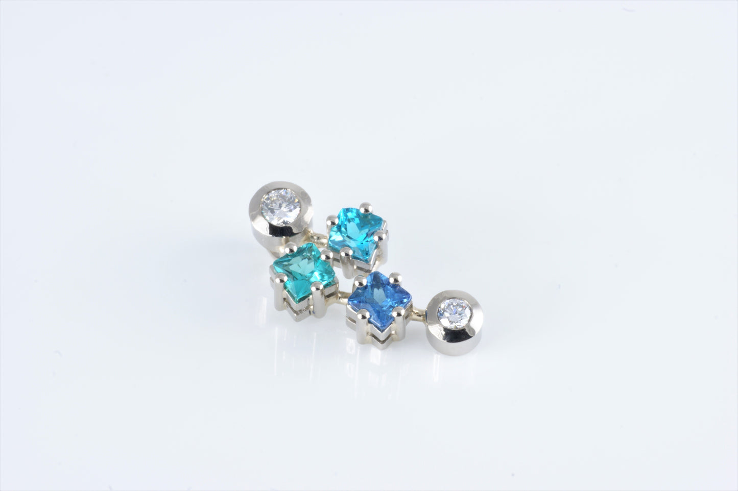 Anhänger 18kt Weissgold mit Paraiba-Turmalinen und Brillanten